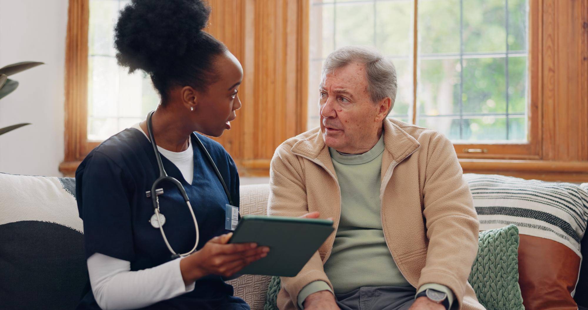 Opieka ambulatoryjna dla seniorów jako forma wsparcia na co dzień